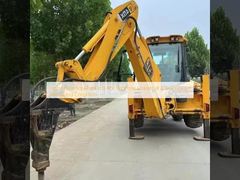 Wysokowydajny używany ładowarko-koparka JCB 4cx w niskiej cenie na sprzedaż, w dobrym stanie